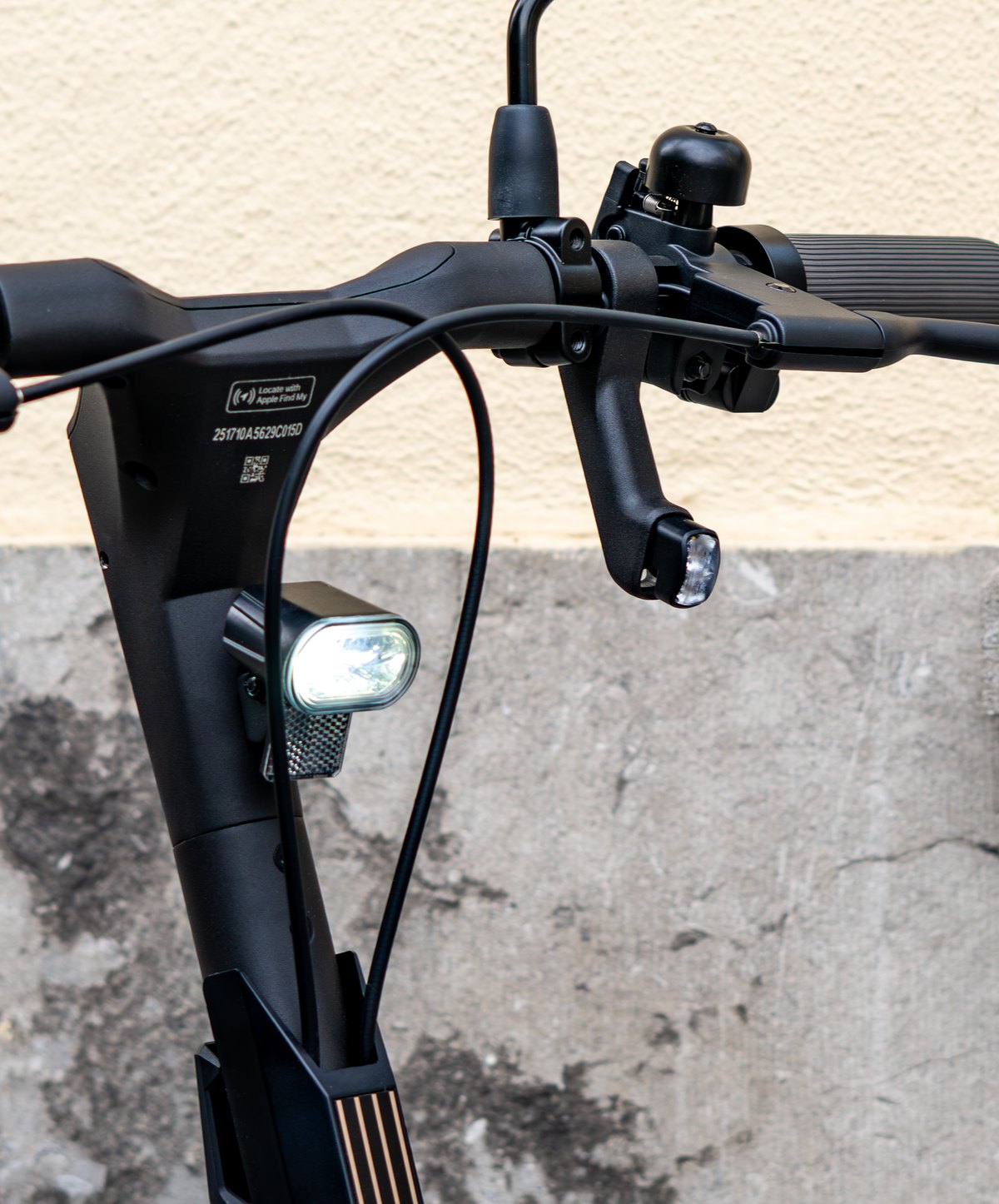 Automatic headlight